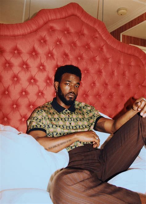 LUKE JAMES AND SUNNY LEWIS ARE EXPECTING A BABY .